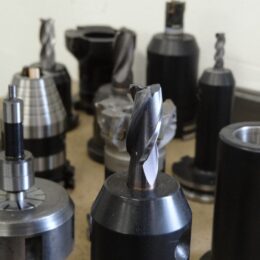 ewidencja-narzedzi-skrawających-CNC-w-firmie-produkcyjnej